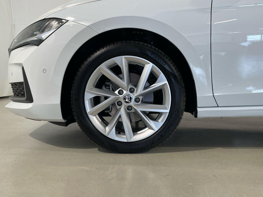 Skoda Superb Combi 1.5 TSI m-HEV Selection DSG 110 kW (150 CV) - 7