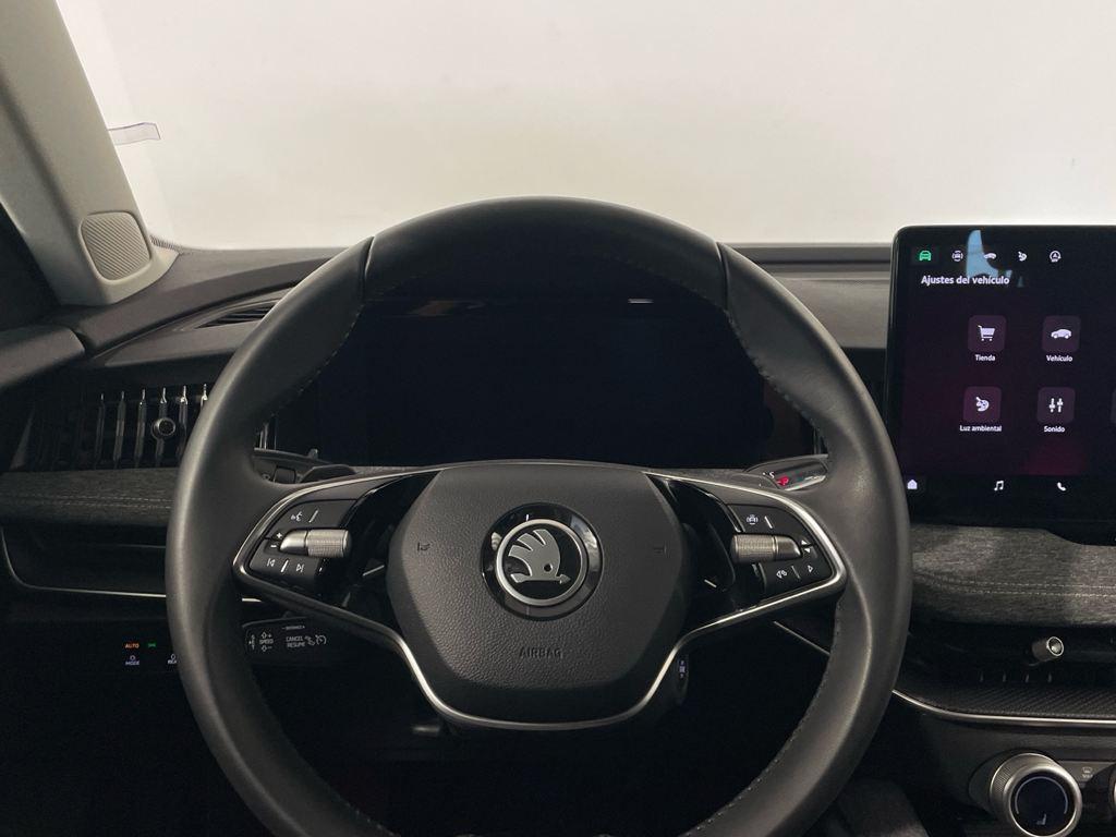 Skoda Superb Combi 1.5 TSI m-HEV Selection DSG 110 kW (150 CV) - 14