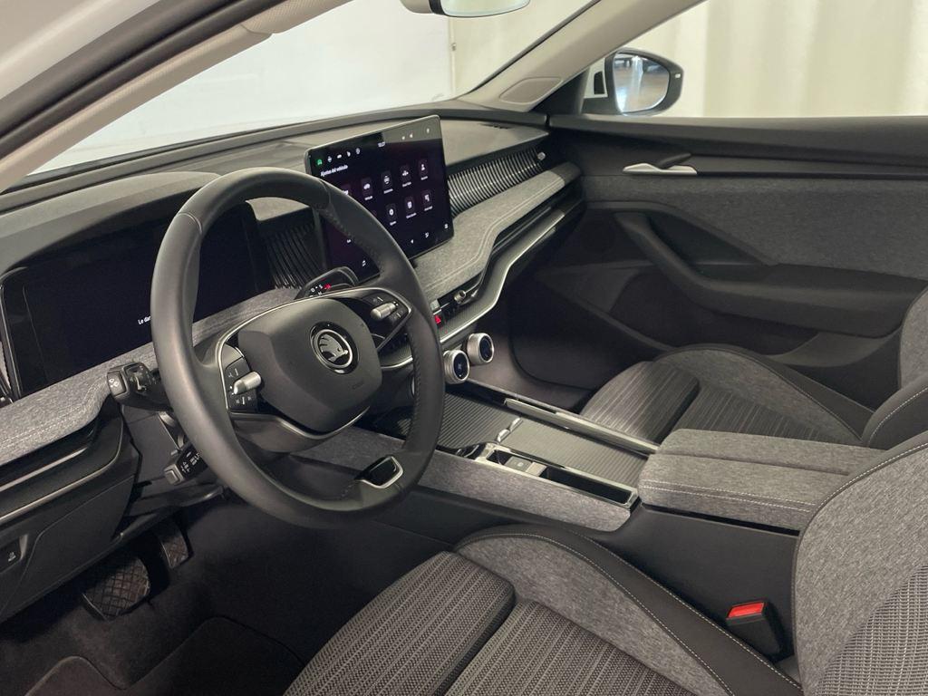 Skoda Superb Combi 1.5 TSI m-HEV Selection DSG 110 kW (150 CV) - 15