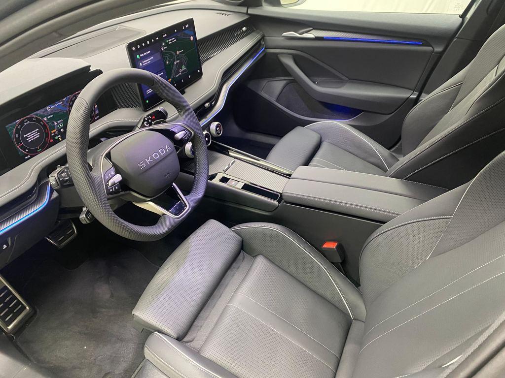 Skoda Superb Combi 1.5 TSI m-HEV Sportline DSG 110 kW (150 CV) - 9