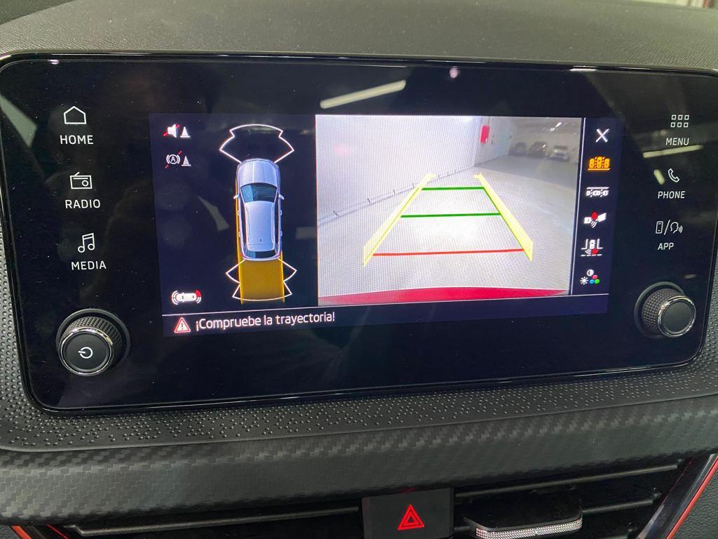 Skoda Kamiq 1.0 TSI Montecarlo DSG 85 kW (115 CV) - 11