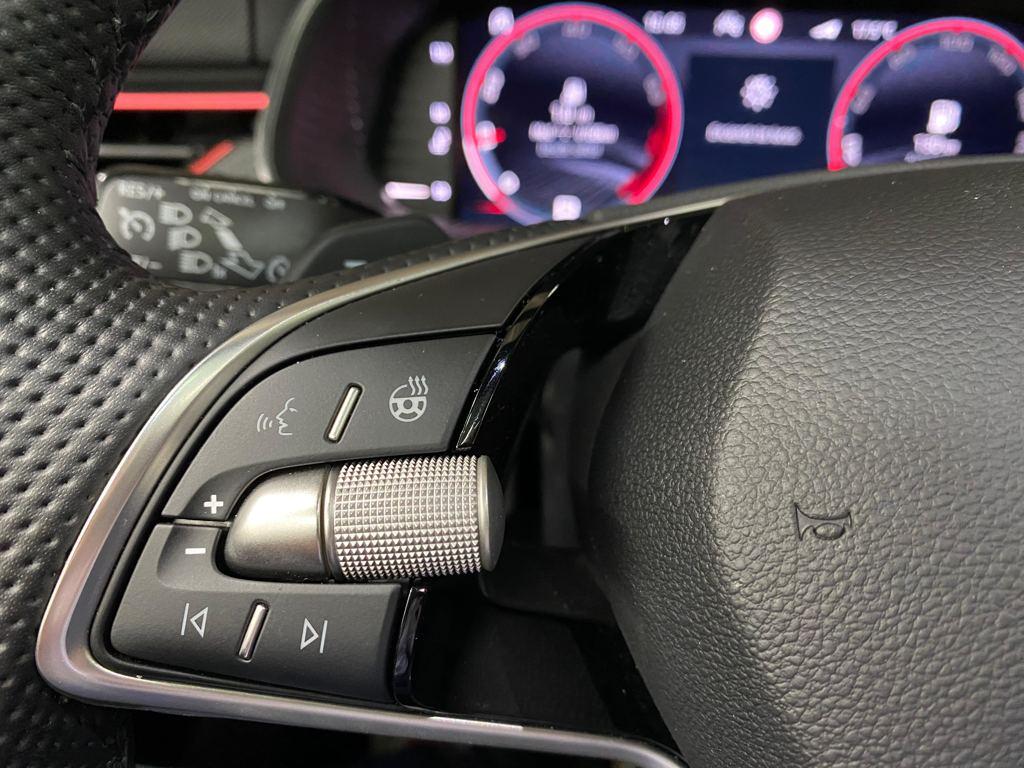 Skoda Kamiq 1.0 TSI Montecarlo DSG 85 kW (115 CV) - 14