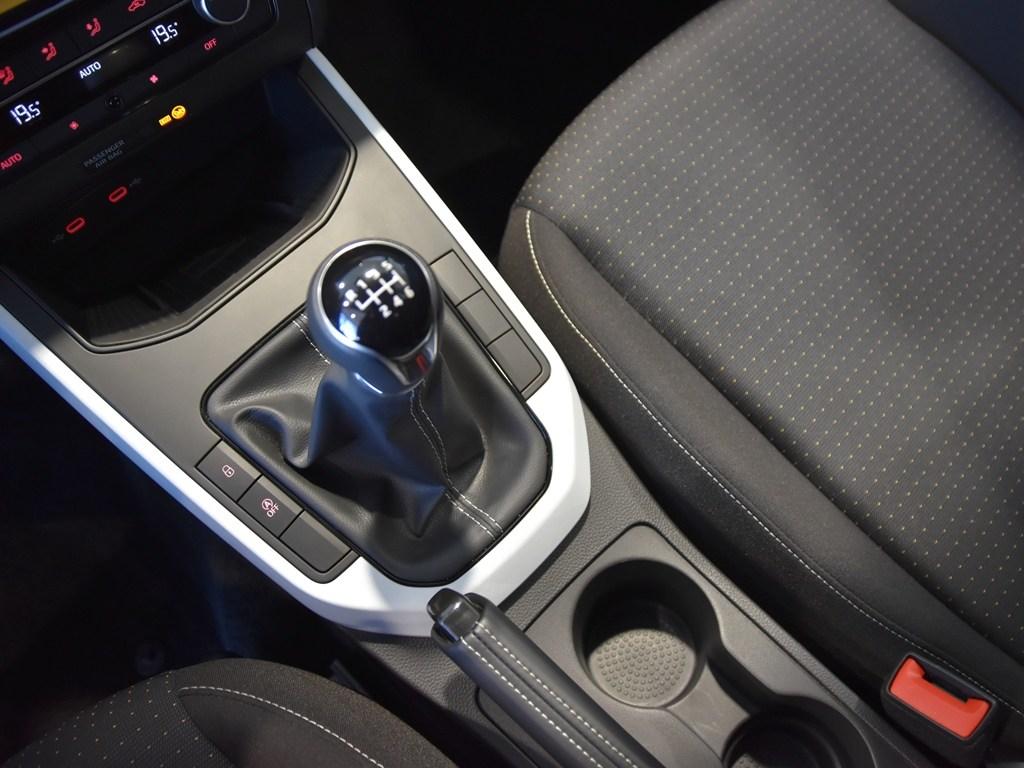 SEAT Arona 1.0 TSI Style XM 81 kW (110 CV) - 10