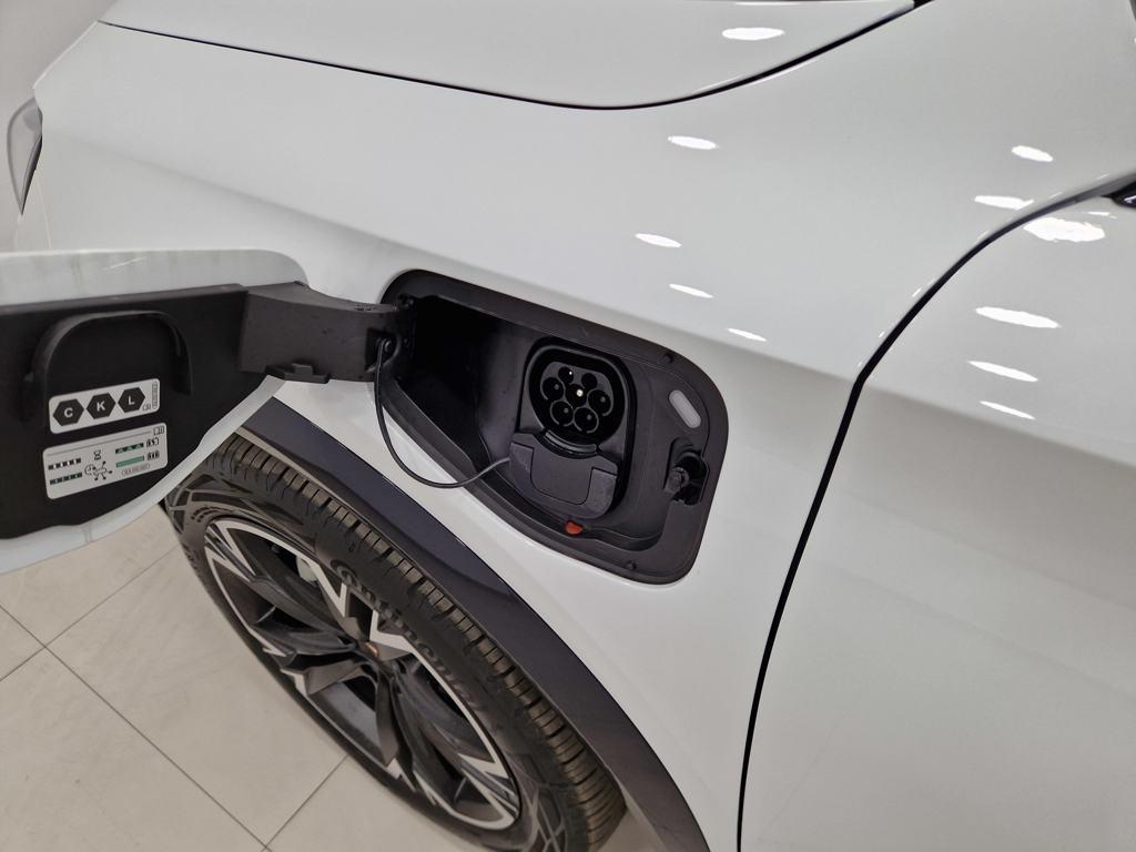 CUPRA Formentor 1.5 TSI e-Hybrid DSG 150 kW (204 CV) - 17