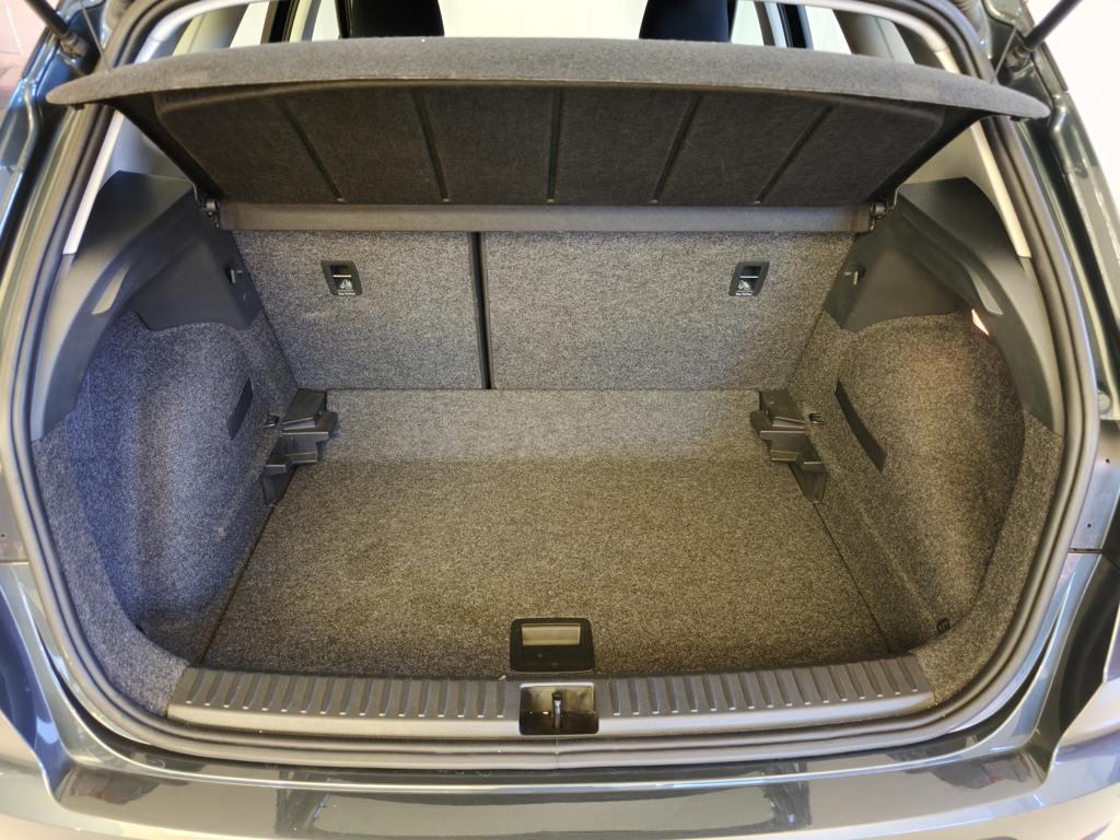 SEAT Arona 1.0 TSI Style XL 81 kW (110 CV) - 6