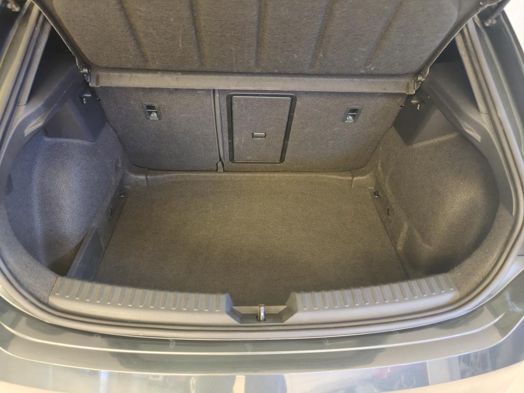 SEAT León 1.5 eTSI S&S FR Special Edition Vision DSG 110 kW (150 CV) - 6