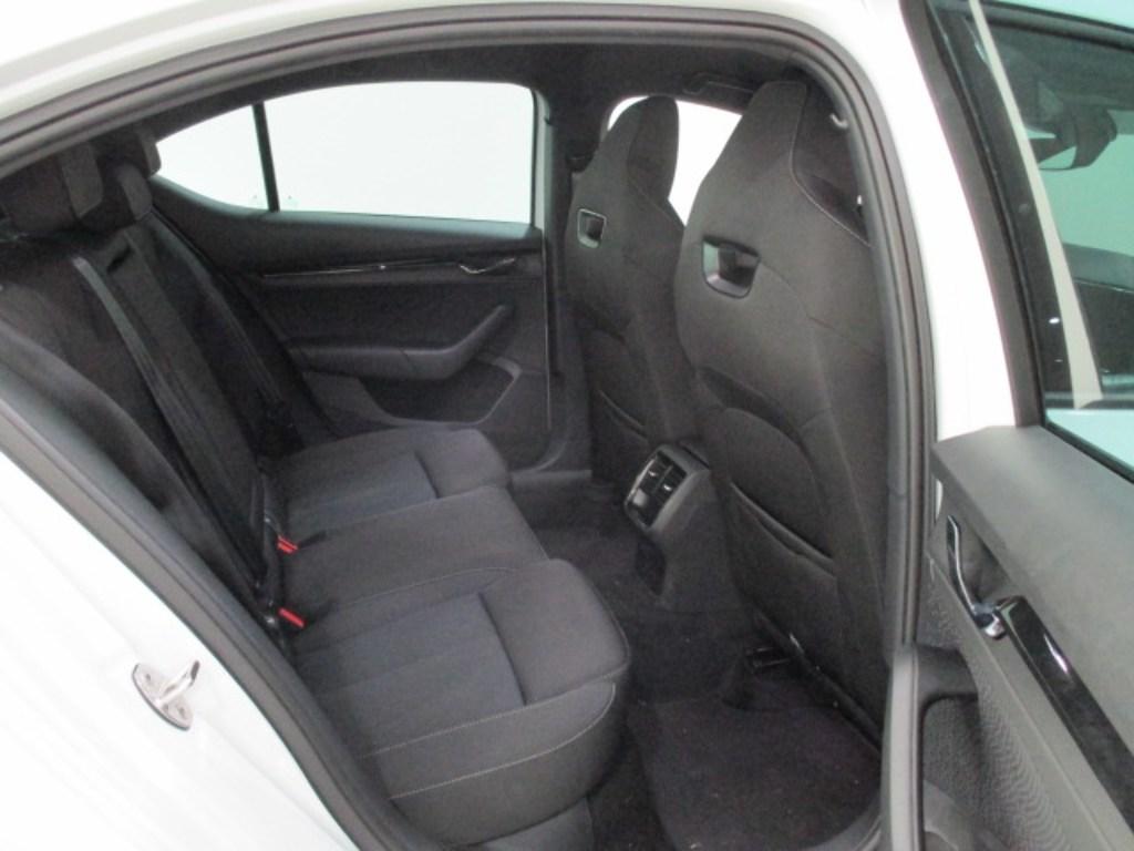 Skoda Octavia 1.4 TSI PHEV Ambition DSG 150 kW (204 CV) - 5