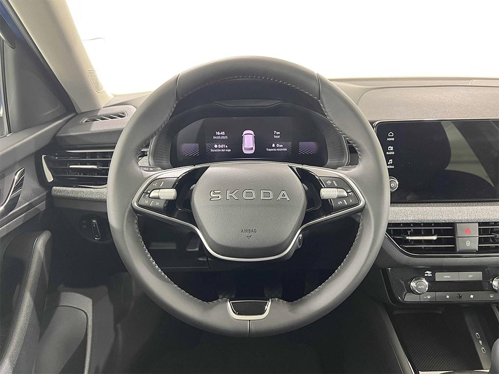 Skoda Kamiq 1.0 TSI Selection 85 kW (115 CV) - 8