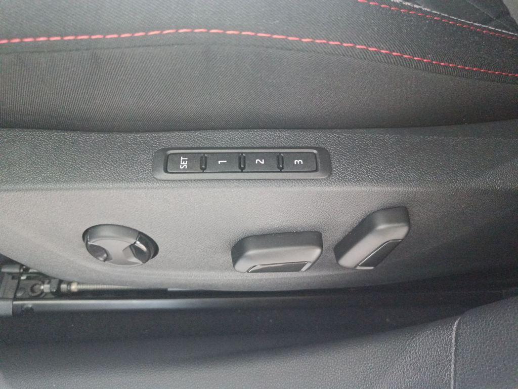 Skoda Octavia Combi 2.0 TSI RS Plus DSG 180 kW (245 CV) - 8