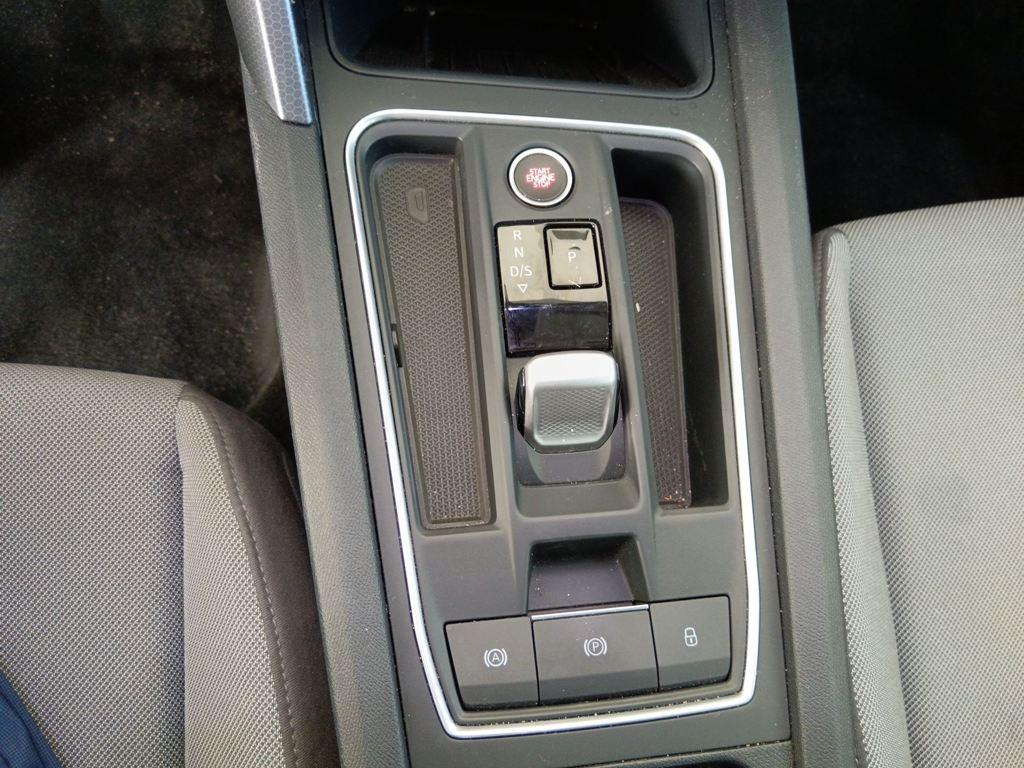 SEAT León 1.5 eTSI S&S Style Special Edition Vision DSG 110 kW (150 CV) - 9