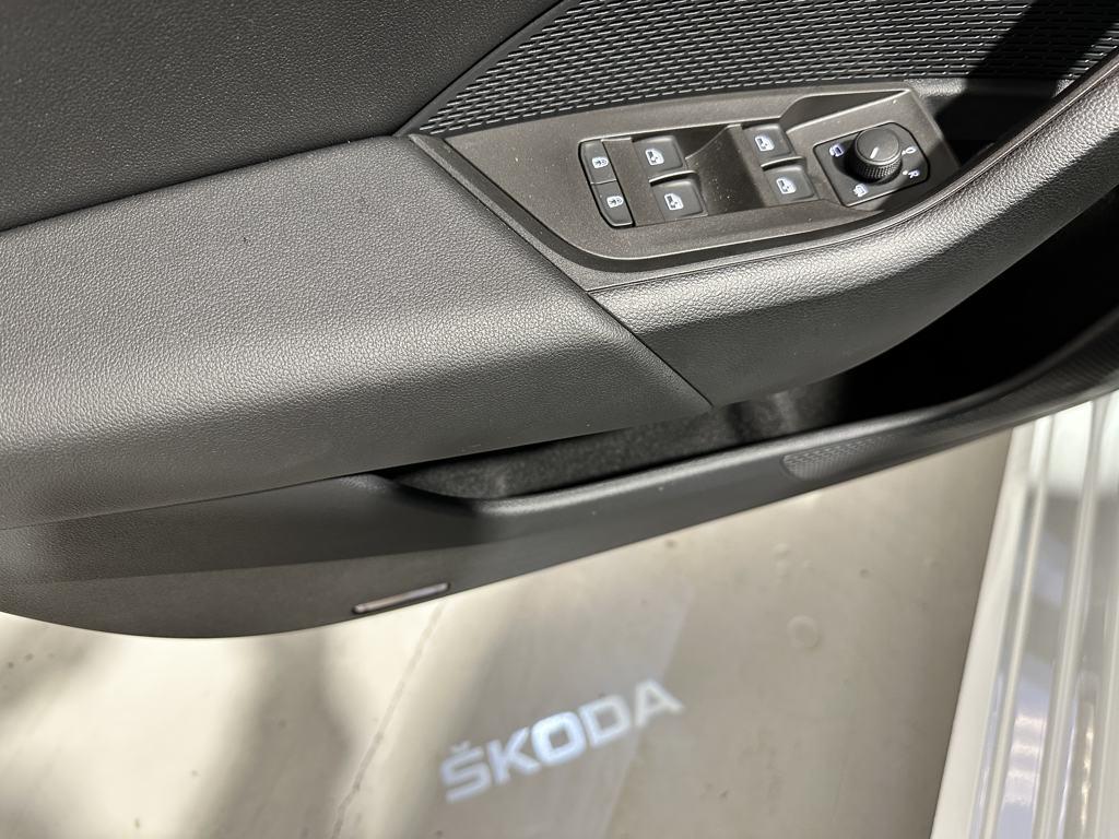 Skoda Octavia Combi 1.4 TSI iV P-HEV Selection DSG 150 kW (204 CV) - 15