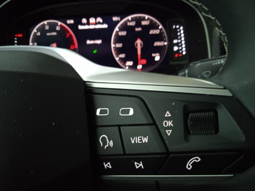 SEAT Arona 1.0 TSI Style XM 81 kW (110 CV) - 10