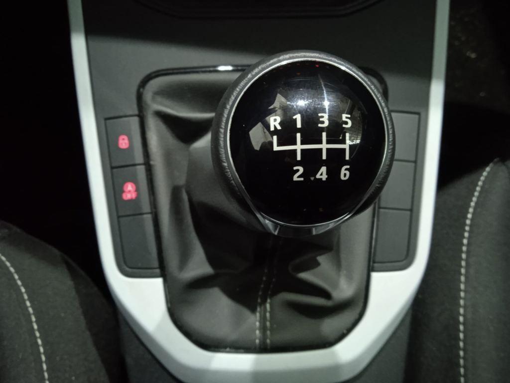 SEAT Arona 1.0 TSI Style XM 81 kW (110 CV) - 15