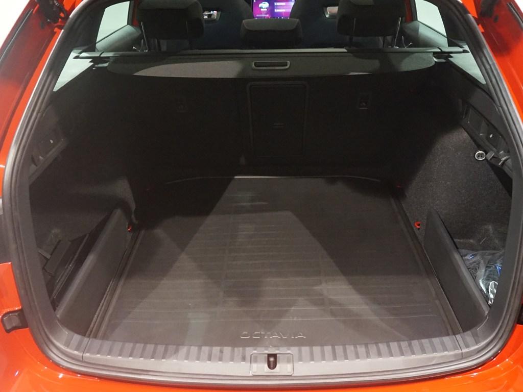 Skoda Octavia Combi 2.0 TSI RS DSG 195 kW (265 CV) - 6