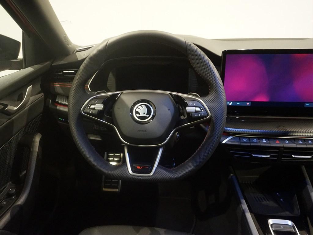 Skoda Octavia Combi 2.0 TSI RS DSG 195 kW (265 CV) - 8