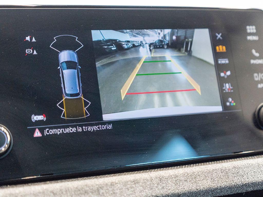 Skoda Kamiq 1.0 TSI Selection DSG 85 kW (115 CV) - 12