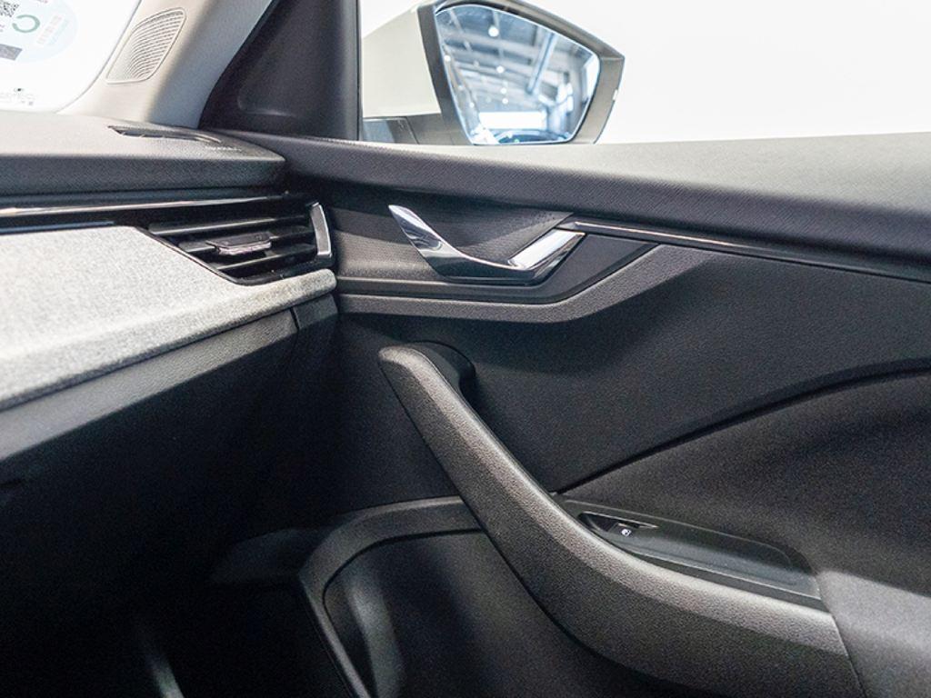 Skoda Kamiq 1.0 TSI Selection DSG 85 kW (115 CV) - 16