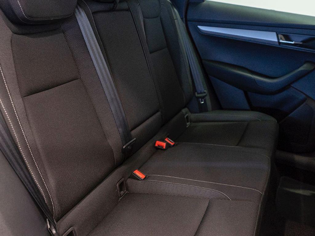 Skoda Karoq 1.5 TSI ACT Selection DSG 110 kW (150 CV) - 5