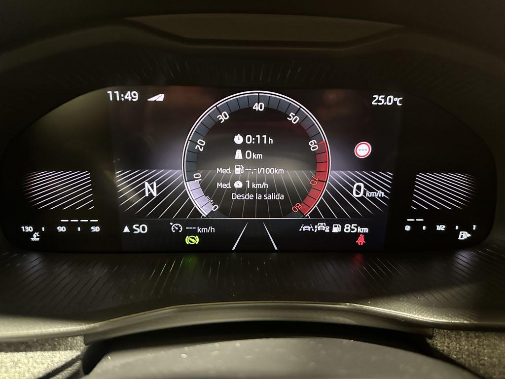 Skoda Kamiq 1.0 TSI Selection DSG 85 kW (115 CV) - 12