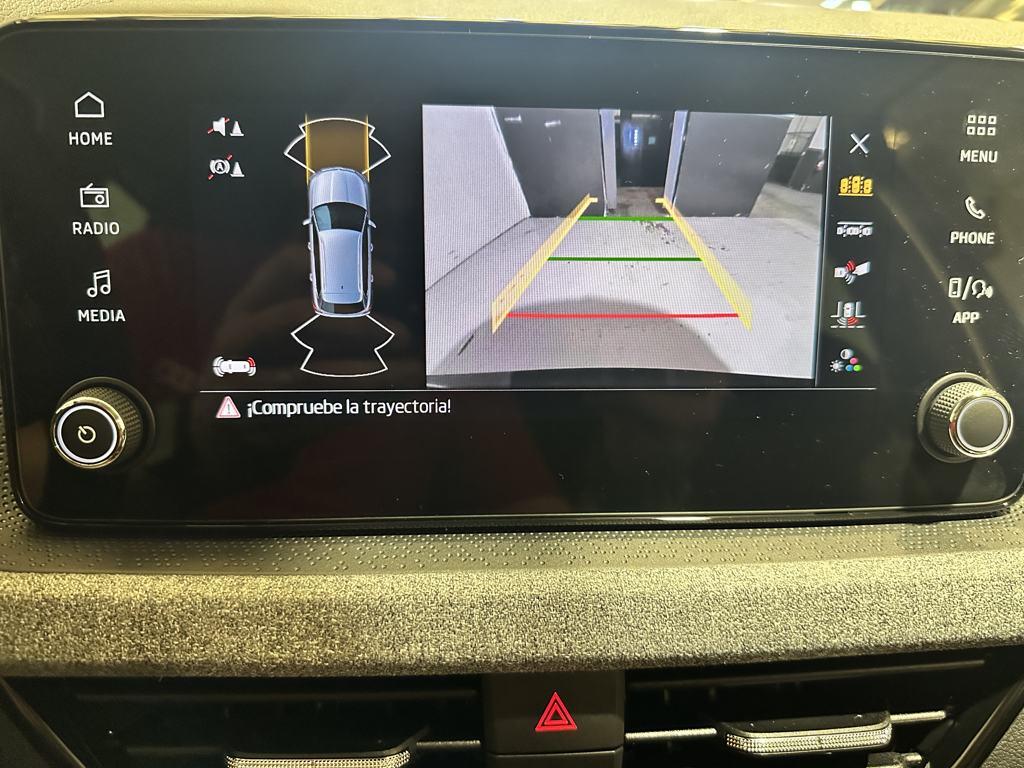 Skoda Kamiq 1.0 TSI Selection DSG 85 kW (115 CV) - 14