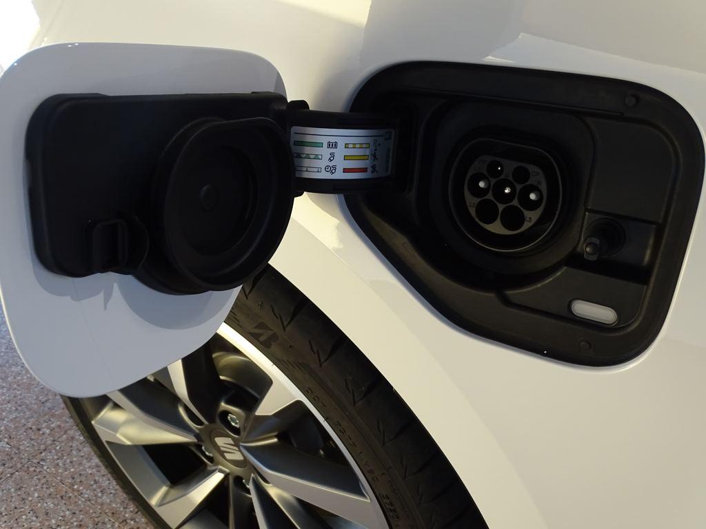 SEAT León 1.4 e-Hybrid S&S FR Go XL DSG 150 kW (204 CV) - 9