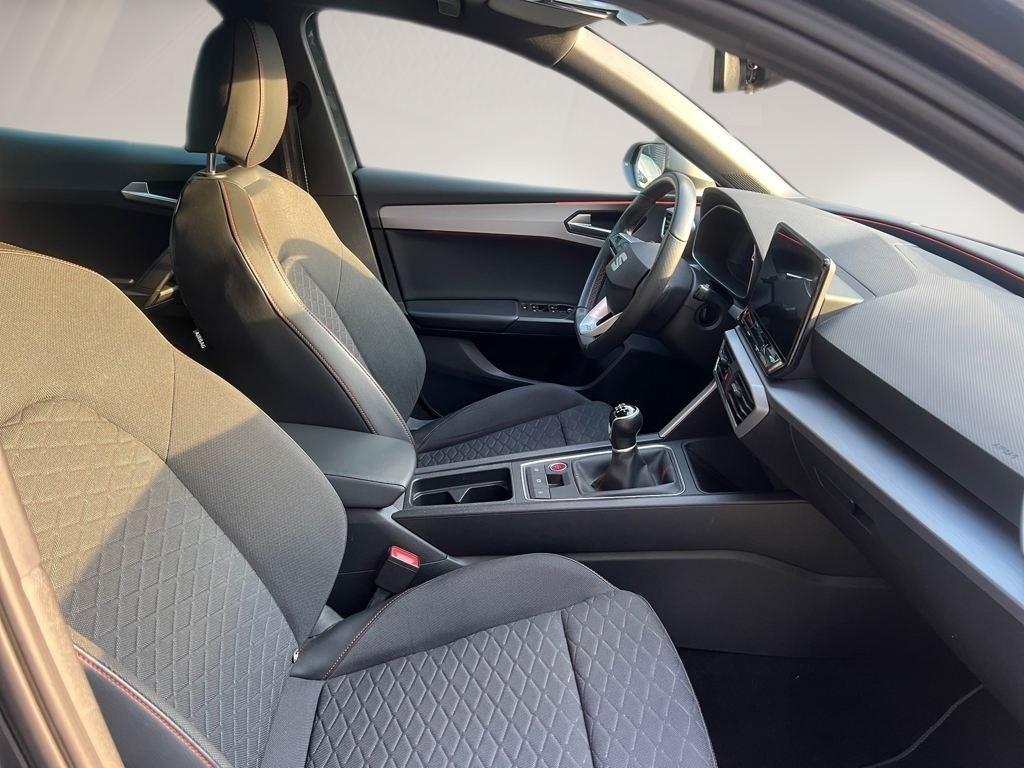 SEAT León 1.0 TSI S&S Style XL Vision 81 kW (110 CV) - 4