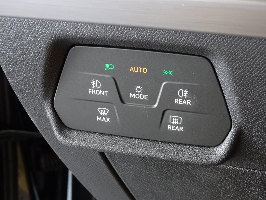 SEAT León 1.0 TSI S&S Style XL Vision 81 kW (110 CV) - 9