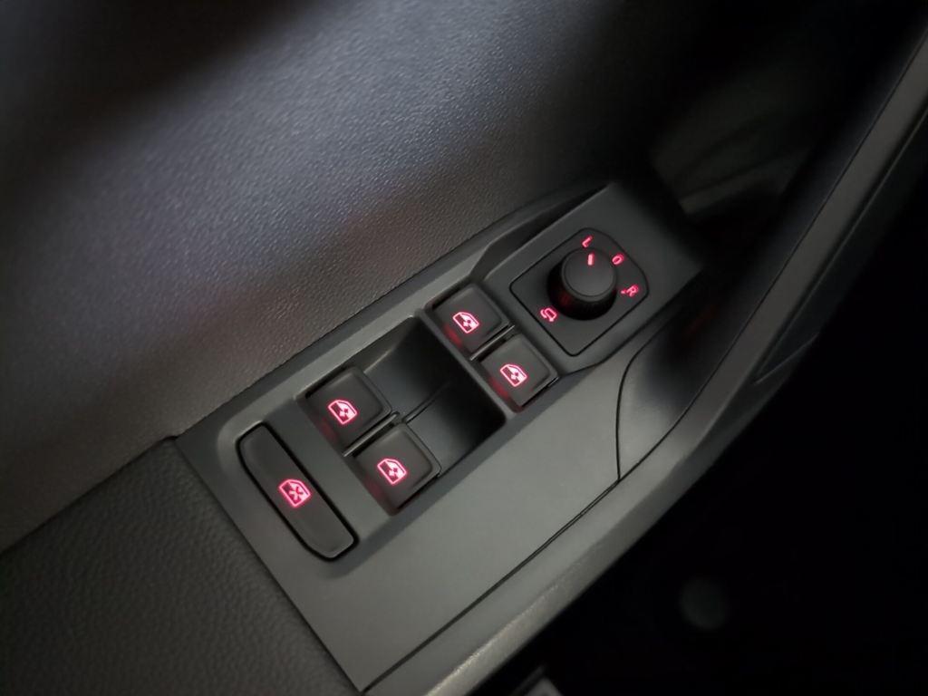 SEAT Arona 1.0 TSI Style Special Edition DSG 85 kW (115 CV) - 16