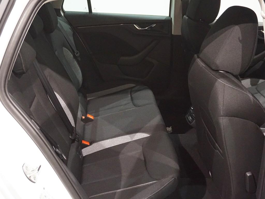 Skoda Scala 1.0 TSI Selection 85 kW (115 CV) - 5