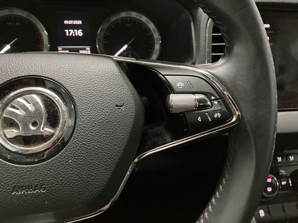 Skoda Karoq 1.0 TSI Ambition 81 kW (110 CV) - 9