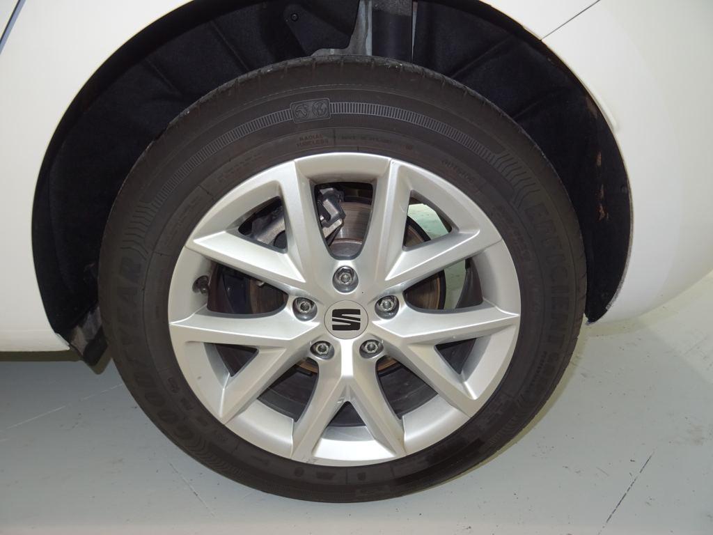 SEAT León 1.0 TSI S&S Style XL Vision 81 kW (110 CV) - 7