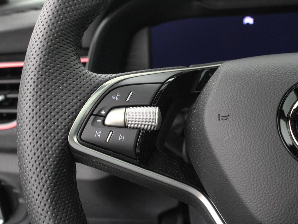 Skoda Scala 1.5 TSI Design 110 kW (150 CV) - 10