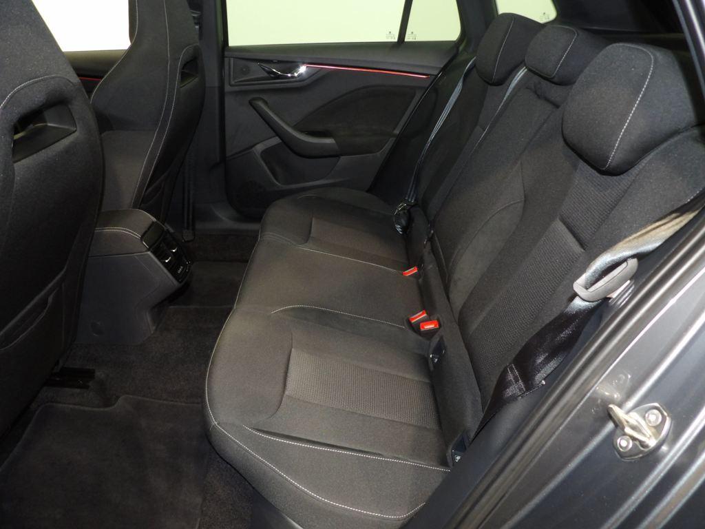 Skoda Kamiq 1.5 TSI Design DSG 110 kW (150 CV) - 10