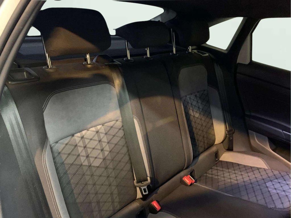 Volkswagen Taigo R-Line 1.0 TSI 85 kW (115 CV) DSG - 15