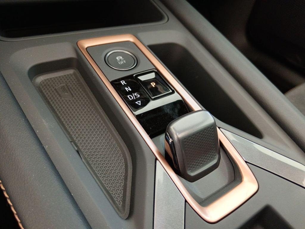 CUPRA Leon Sportstourer 1.5 eTSI DSG 110 kW (150 CV)  - 9