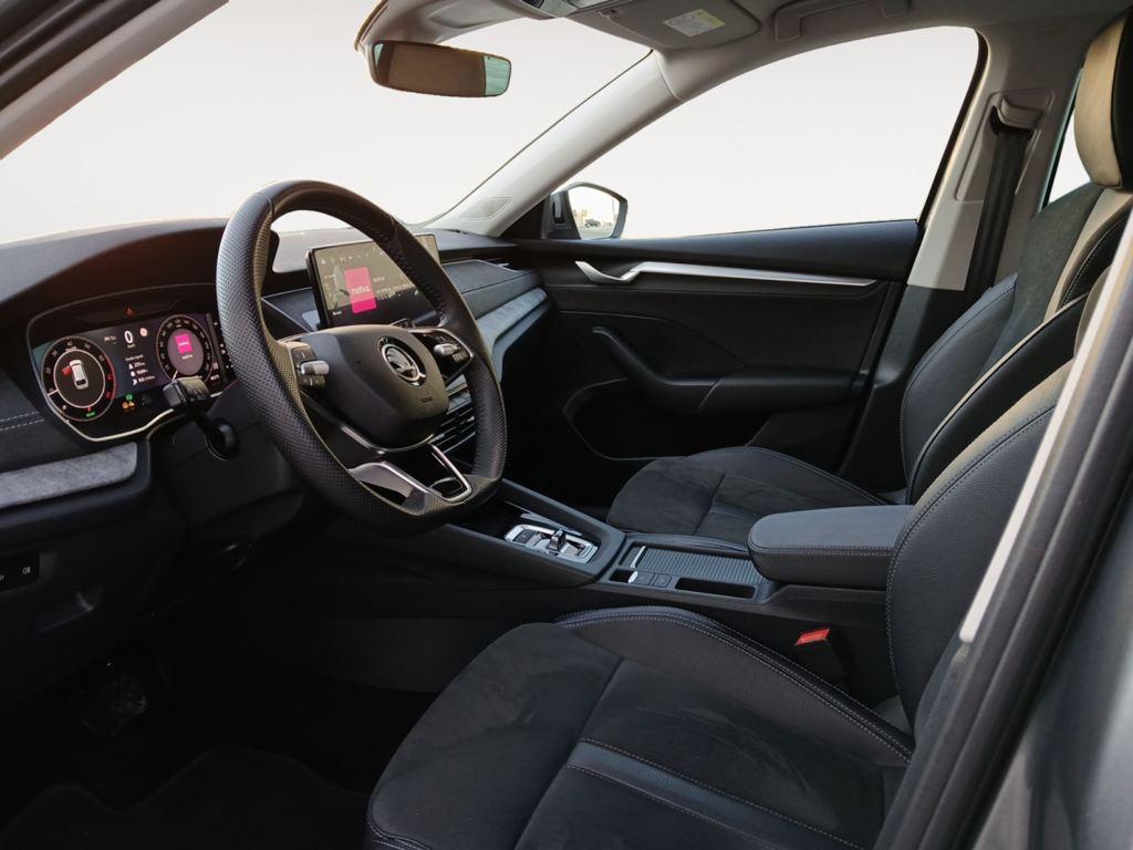 Skoda Octavia Combi 1.5 TSI m-HEV Design DSG 110 kW (150 CV) - 8