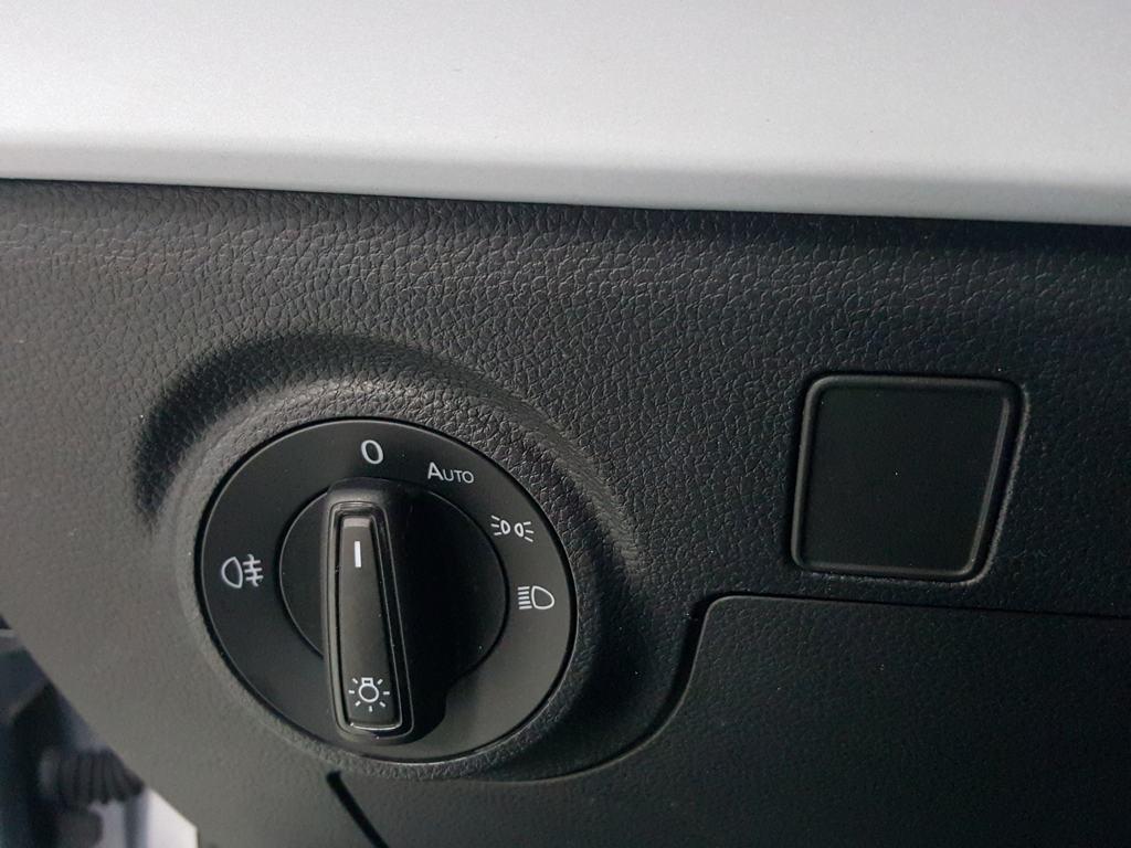 SEAT Arona 1.0 TSI Style XM 81 kW (110 CV) - 9