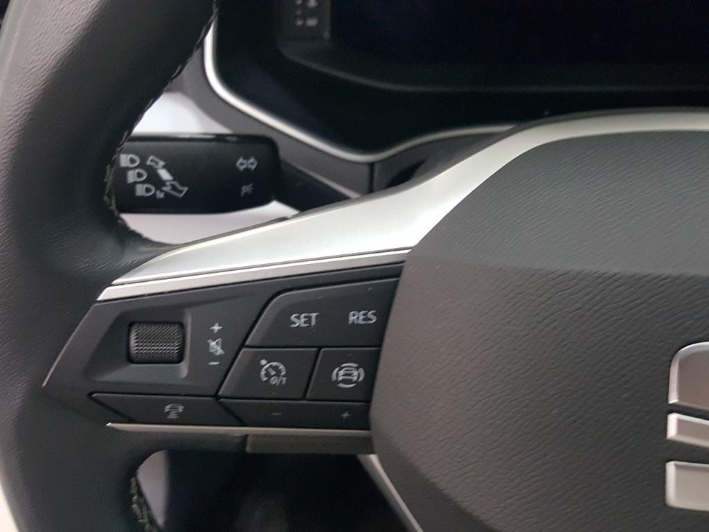 SEAT Arona 1.0 TSI Style XM 81 kW (110 CV) - 10