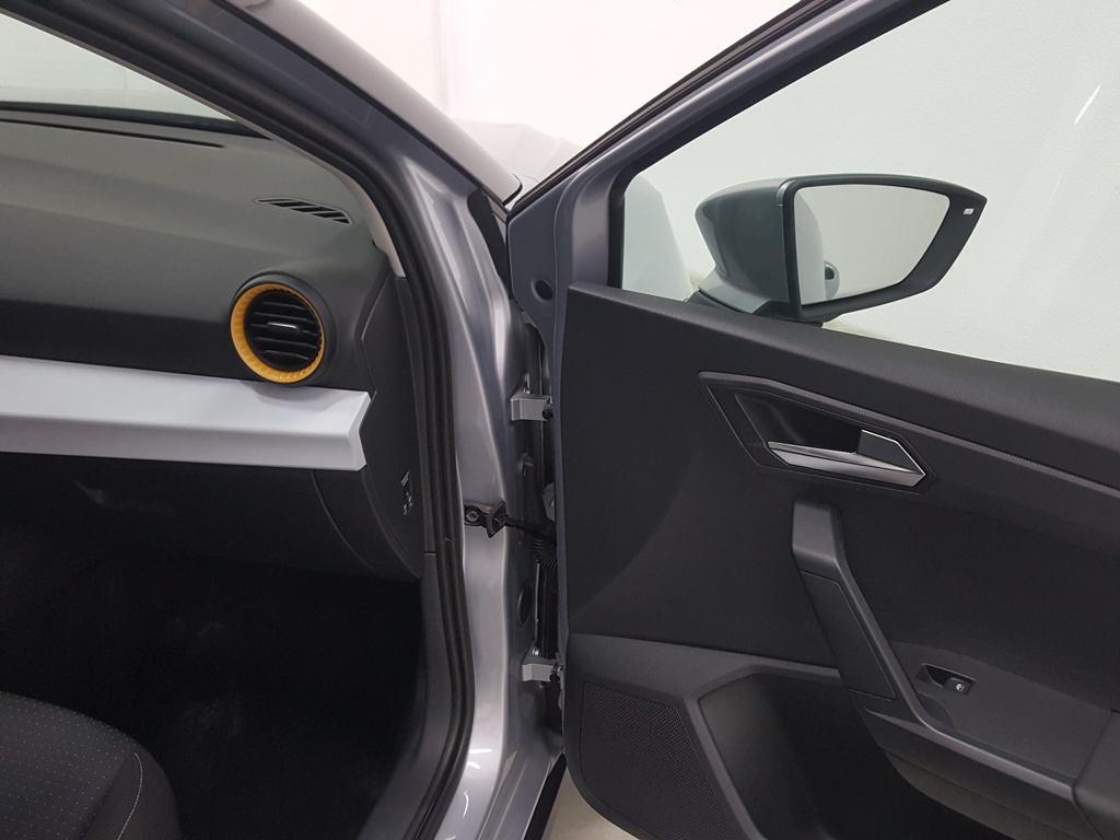 SEAT Arona 1.0 TSI Style XM 81 kW (110 CV) - 16