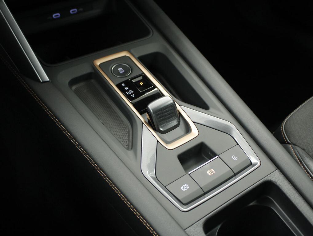 CUPRA Leon Sportstourer 1.5 eTSI Launch Edition DSG 110 kW (150 CV) - 9