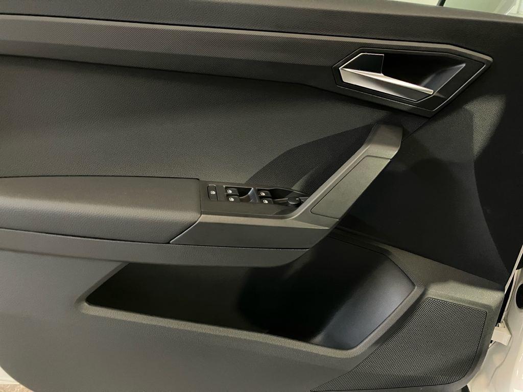 SEAT Arona 1.0 TSI Reference XM Edition 70 kW (95 CV) - 17