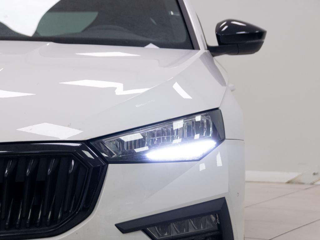 Skoda Scala Design 1.0 TSI DSG 85 kW (115 CV) - 8