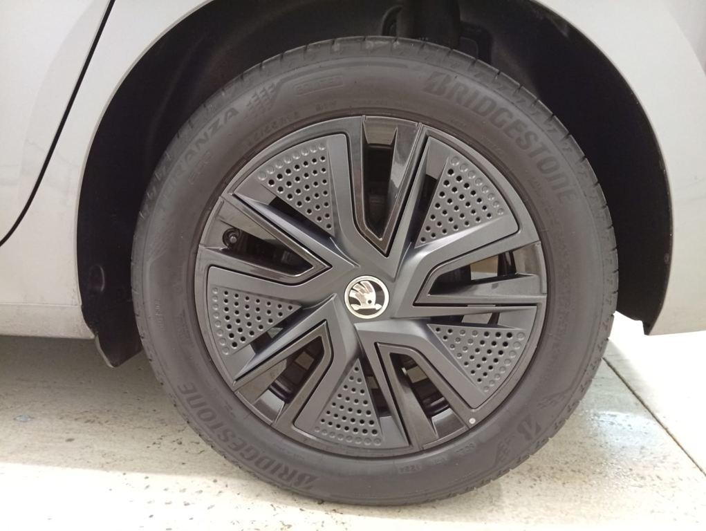 Skoda Fabia 1.0 TSI Design 70 kW (95 CV) - 7