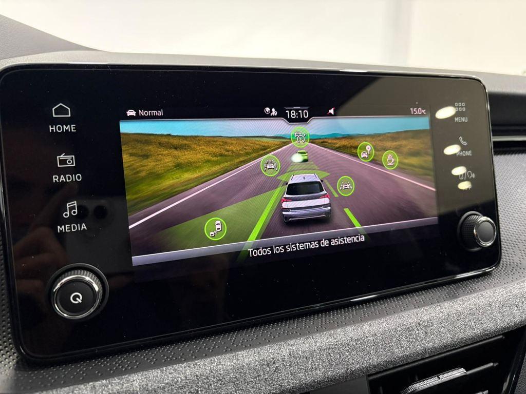 Skoda Kamiq 1.0 TSI Selection DSG 85 kW (115 CV) - 10