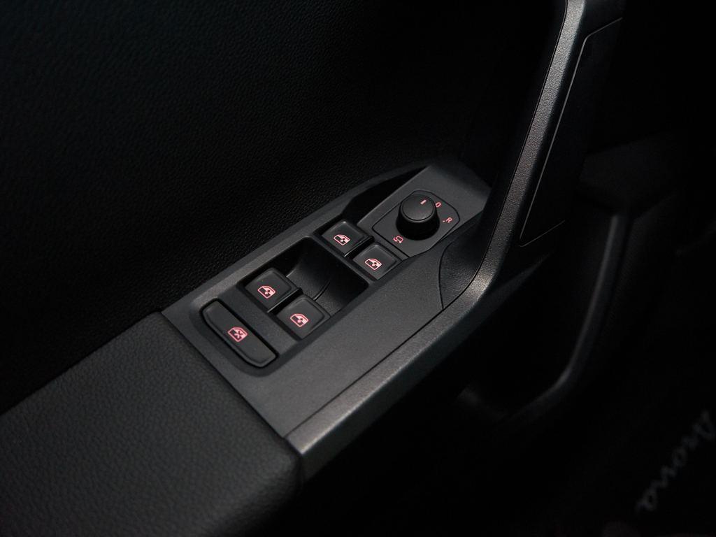 SEAT Arona 1.0 TSI Style XL DSG 85 kW (115 CV) - 17