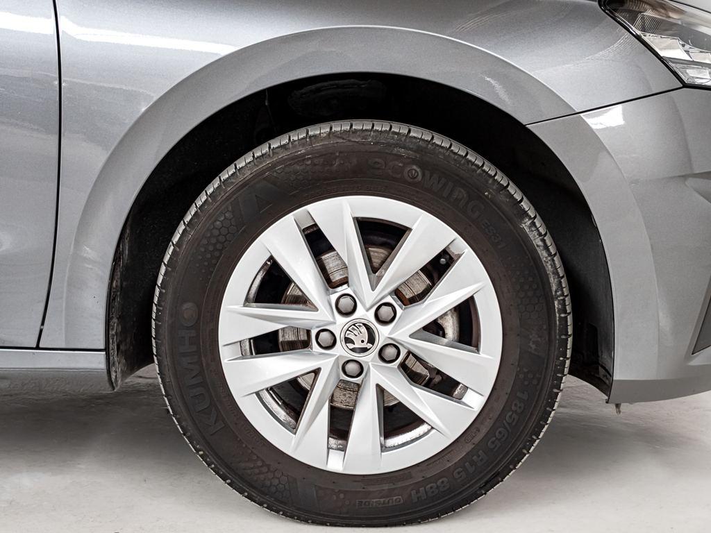 Skoda Fabia 1.0 MPI Selection 59 kW (80 CV) - 7