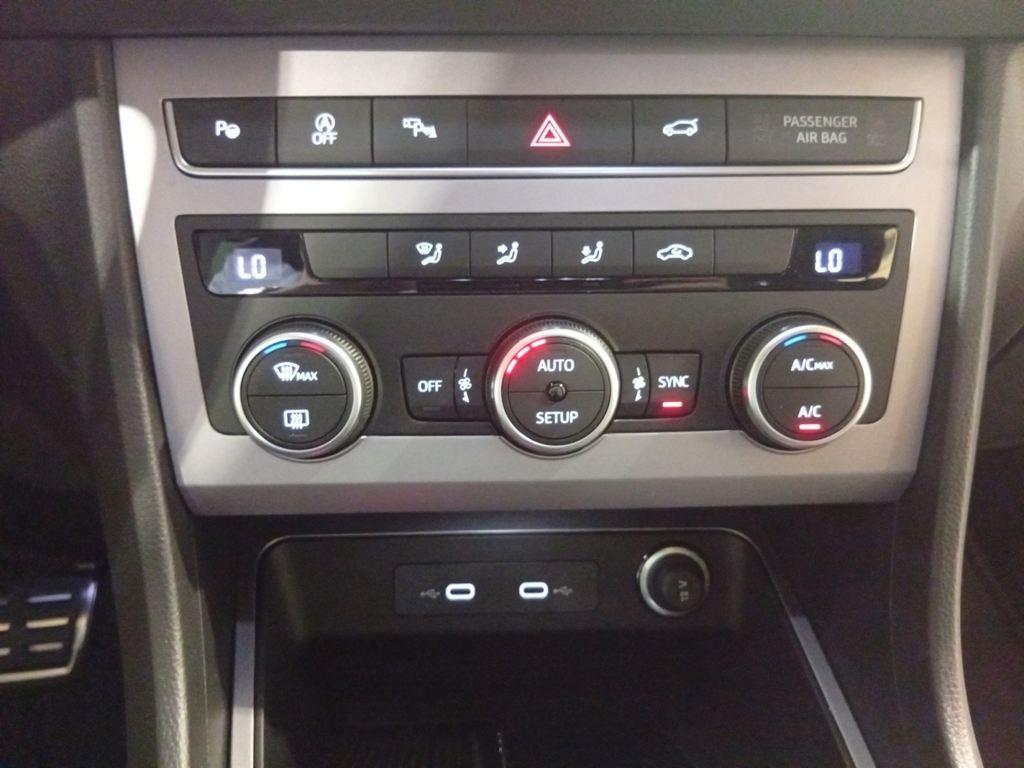 SEAT Ateca 1.5 TSI S&S FR Special Edition DSG 110 kW (150 CV) - 10