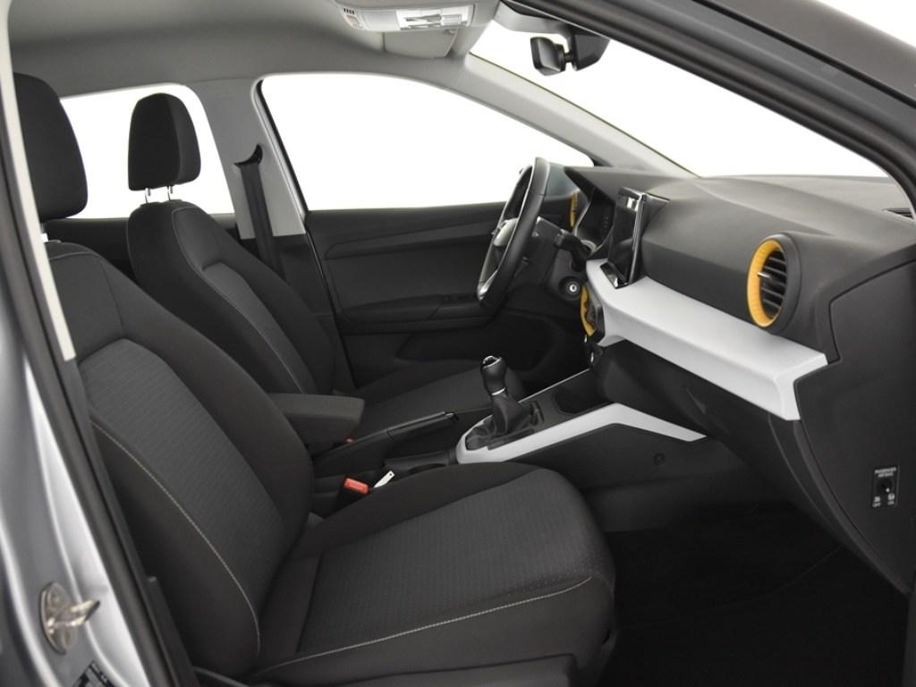 SEAT Arona 1.0 TSI Style XM 81 kW (110 CV) - 4