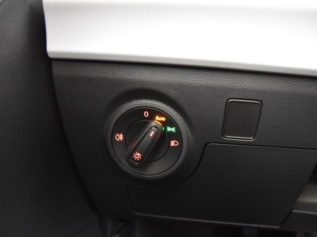 SEAT Arona 1.0 TSI Style XM 81 kW (110 CV) - 18