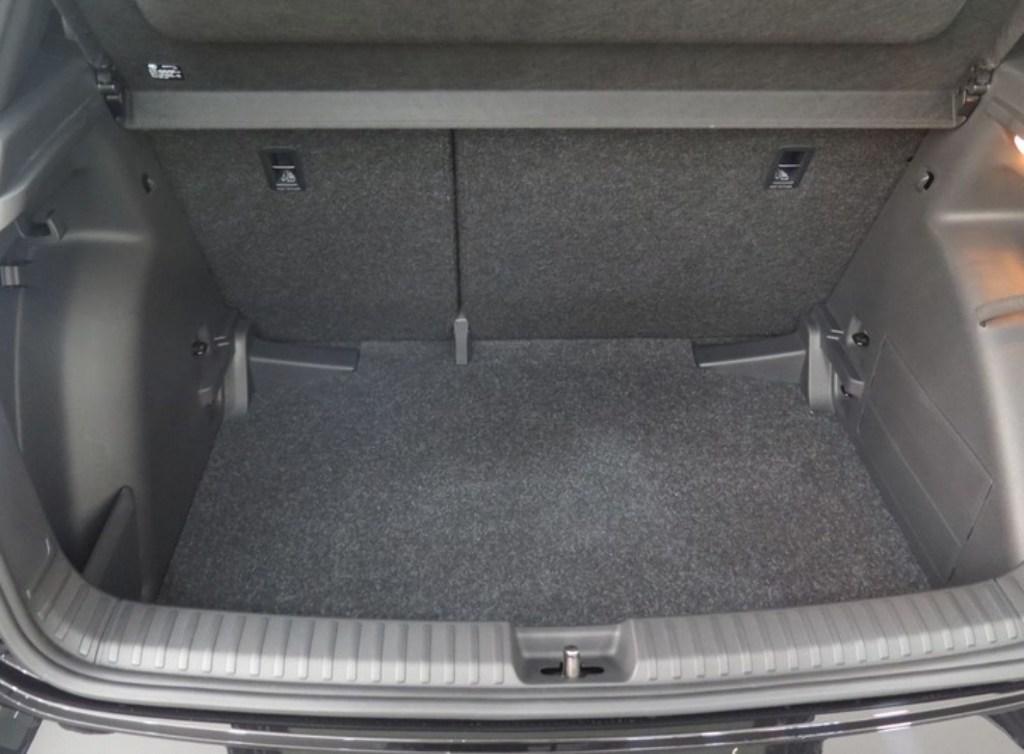 Skoda Elroq 60 63 kWh 150 kW (204 CV) - 6